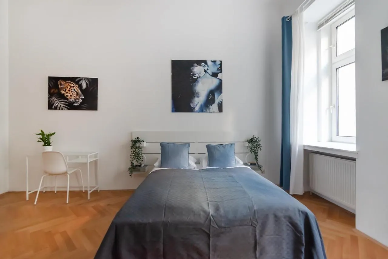 Zentrale Ruhelage Im Typischen Wiener Altbau 0*, Vienna Austria