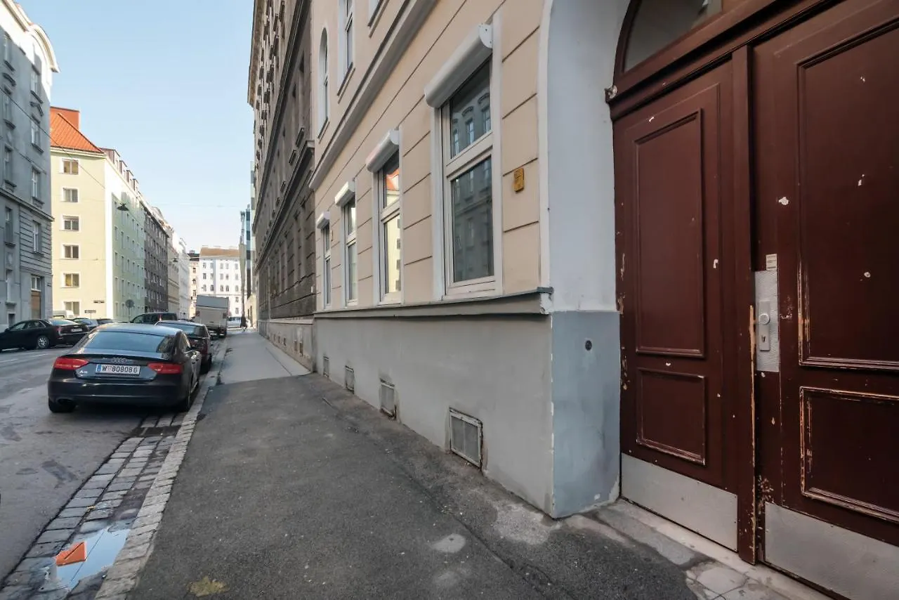 Apartment Zentrale Ruhelage Im Typischen Wiener Altbau Austria