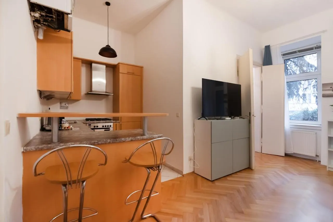 Zentrale Ruhelage Im Typischen Wiener Altbau 0*, Viena Austria