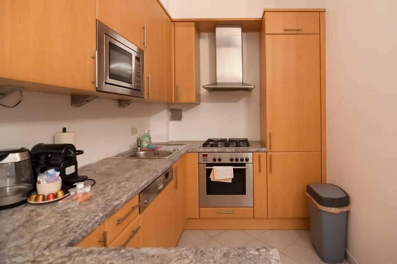 Apartament Zentrale Ruhelage Im Typischen Wiener Altbau